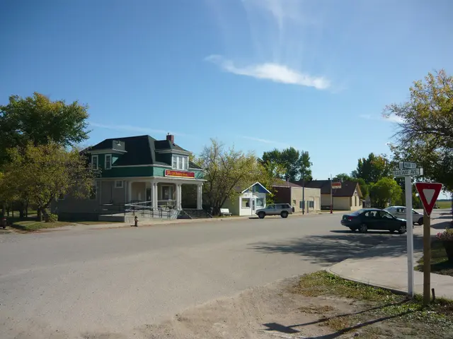 Main Street and Railway Avenue intersection, Radisson
