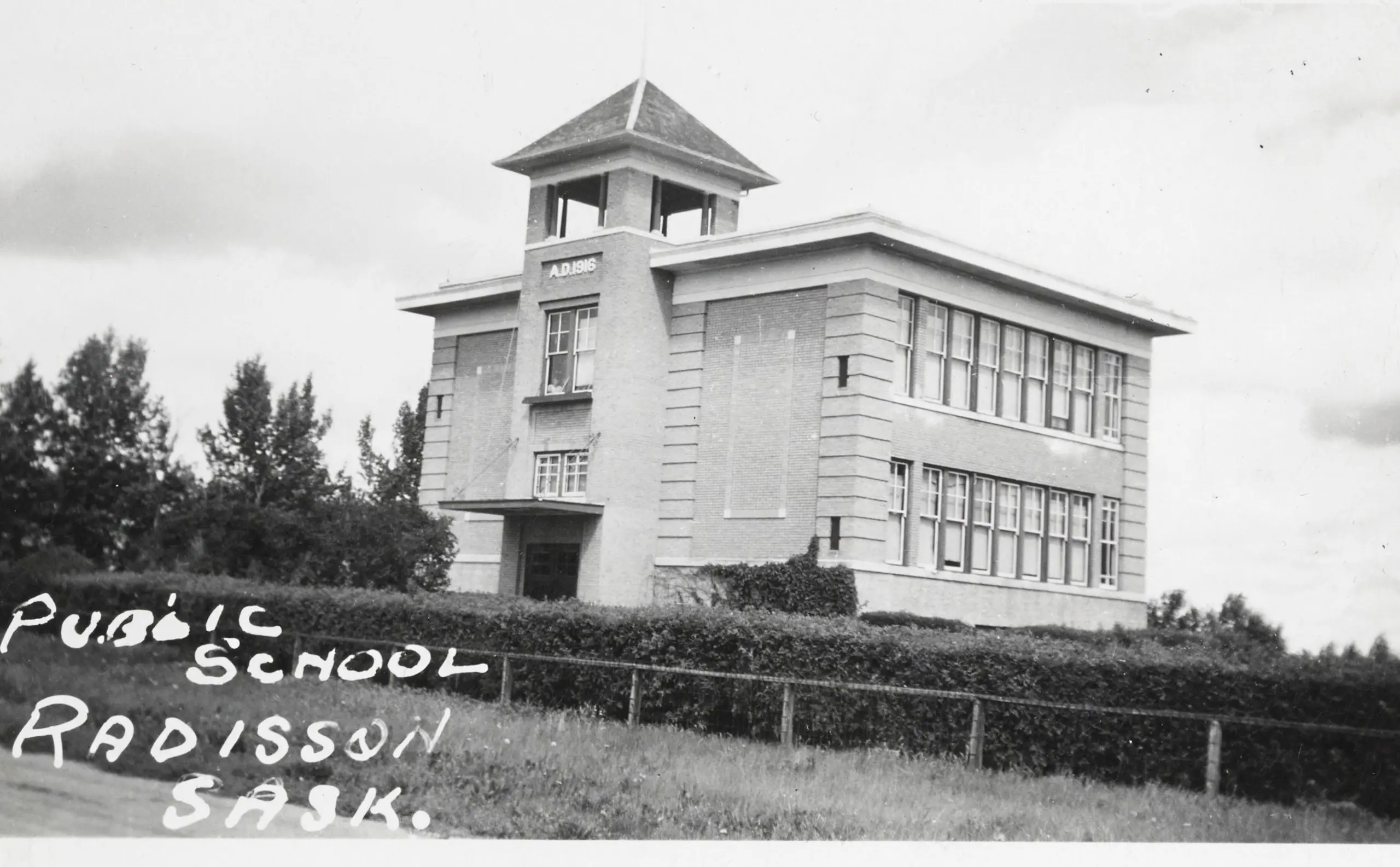 Public School, Radisson
